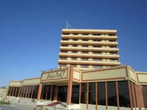 Negarestan Hotel