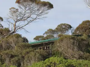 Emu Bay Stay