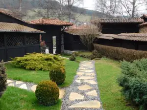 Family Vacation Home Topolnitza
