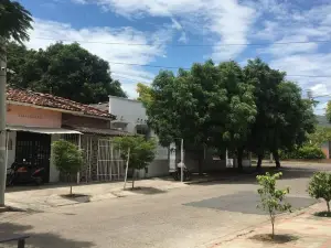 CasaBlanca ApartaEstudios