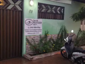 Casa do Professor Hostel
