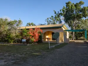 Birdsong House- Dingo Beach