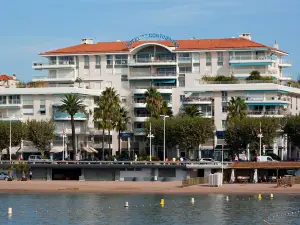 Mercure Saint Raphael Centre Plage