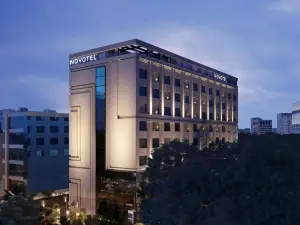 Novotel Chennai Chamiers Road Hotel
