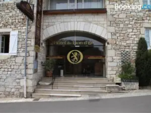 利昂多爾飯店