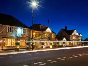 Cbh County Hotel