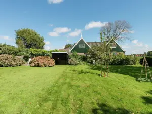 Charming Farmhouse Annex Near the Wadden Sea