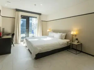 브라운 도트 호텔