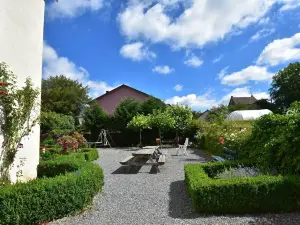 Belle maison de vacances à St-Honoré-les-Bains avec jardin