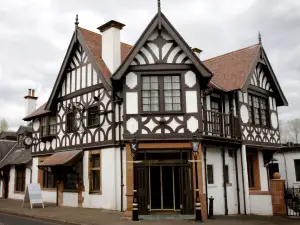 The Popinjay Hotel
