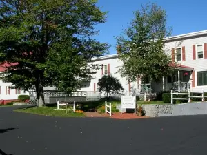 Swift River Suites