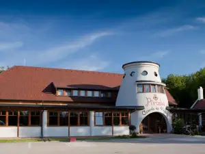 Piroska Csárda és Panzió