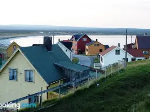 Ekker Island Arctic Lodge