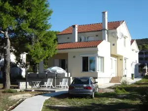 Studio Apartments Darija