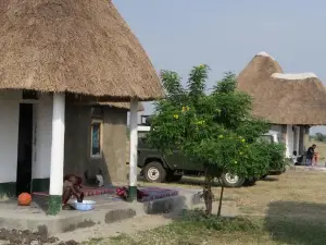 Kasenyi Lake Retreat & Campsite