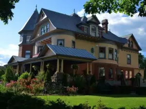 Union Gables Bed & Breakfast