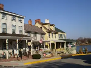 Inn at the Canal Bed & Breakfast