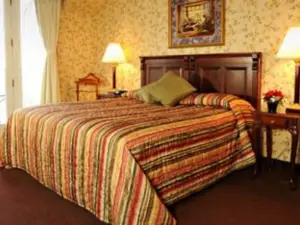 Red Maple Inn