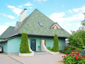 Mini-Hotel Hata