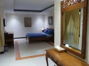 Mahadria Hotel