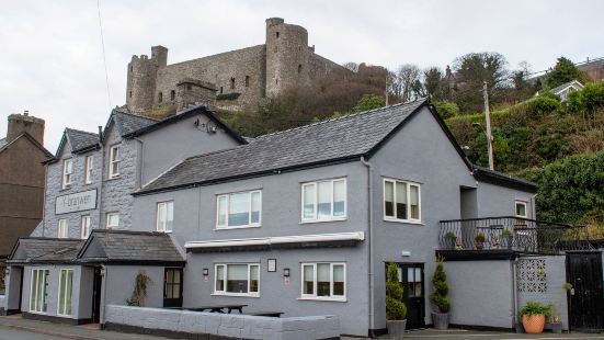 Harlech Castle Travel Guidebook Must Visit Attractions In Harlech
