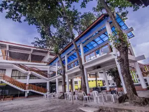 Apple Tree Resort and Hotel