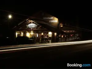 Steak Restaurant Penzion Country Saloon