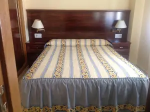 Hostal San Froilan