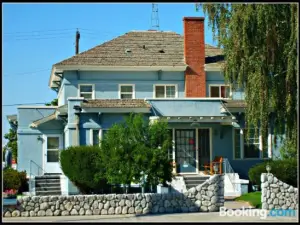 Sunnyside Inn Bed &Breakfast