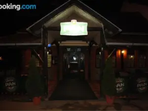 Valpovački Dvori B&B