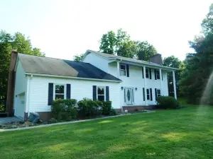 Light of the Valley River House