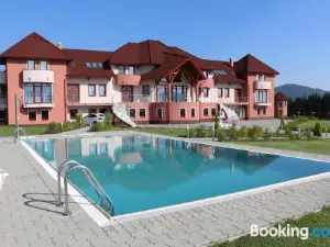 Sanderson Apartments