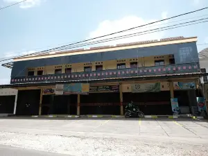 RedDoorz Syariah Near Malahayati University Lampung
