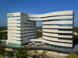 Holiday Inn & Suites Merida la Isla