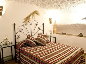 Villa with 4 Bedrooms in Cuevas del Campo, with Wonderful Mountain VIE