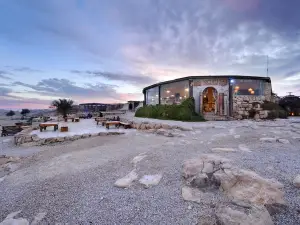 沙漠綠廕生態露營飯店