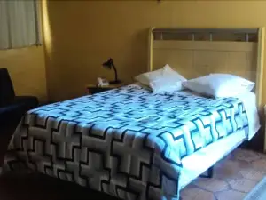 Everson Palace Hotel
