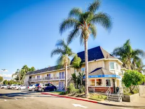 Motel 6 Riverside, CA - South