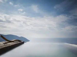 타이나론 블루 리트리트