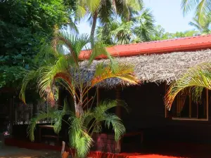Naaval Beach Villa & Rooms