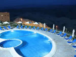 Golden Tulip Khatt Springs Resort & Spa