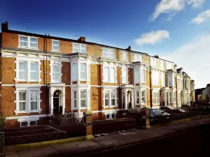 Kensington House by Warren Collection