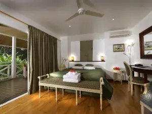 Hotel Evasion