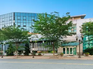 Global Luxury Suites at Downtown Stamford