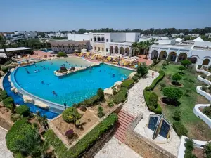 麥地那柏利撒爾海水浴酒店
