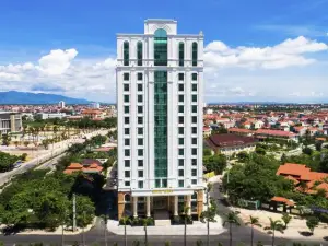 Khách sạn Royal Quảng Bình