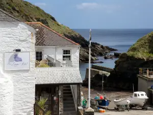 Lugger Hotel ‘A Bespoke Hotel’
