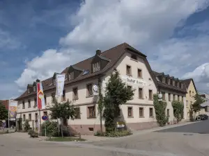 AKZENT Hotel Gasthof Krone Helmstadt