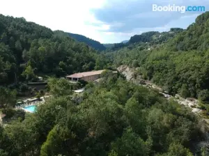 Logis Hôtel Restaurant le Domaine de l'Eau Vive