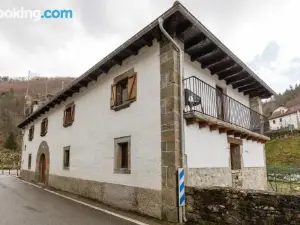 Alojamientos Rurales Apezarena